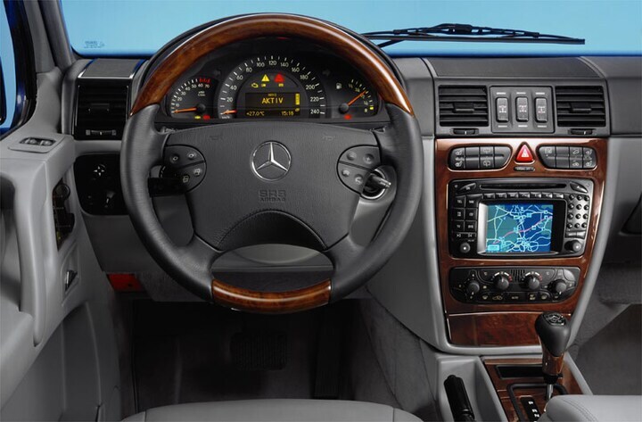 Mercedes-Benz G-klasse Stationwagon Kort - interie