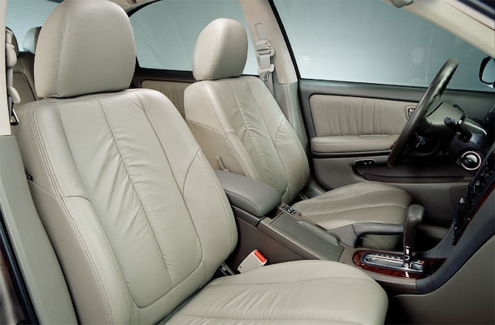 Nissan Maxima QX - interieur
