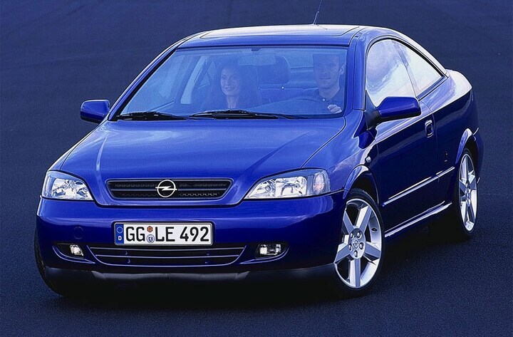 Opel Astra Coupé