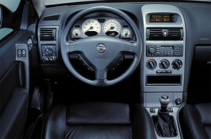 Opel Astra Coupé - interieur