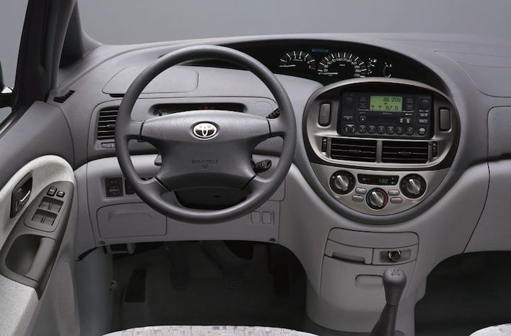 Toyota Previa - interieur