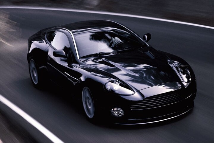 Aston Martin V12 Vanquish