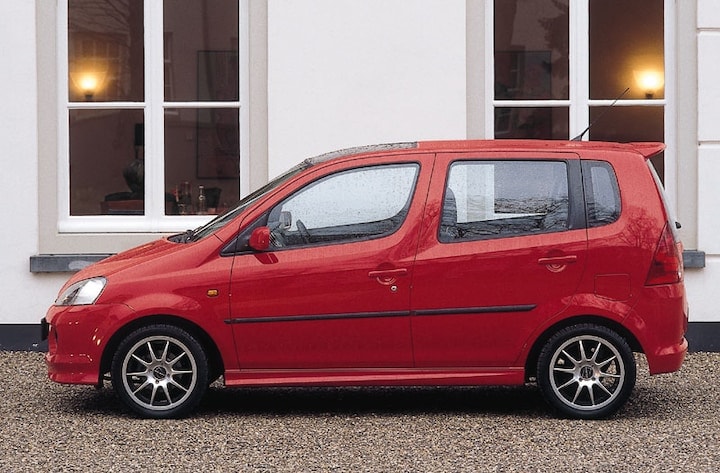 Daihatsu Young RV