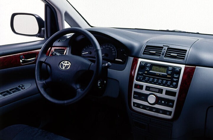 Toyota Avensis Verso - interieur