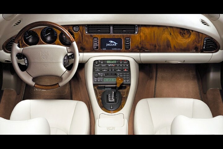 Jaguar XK - interieur