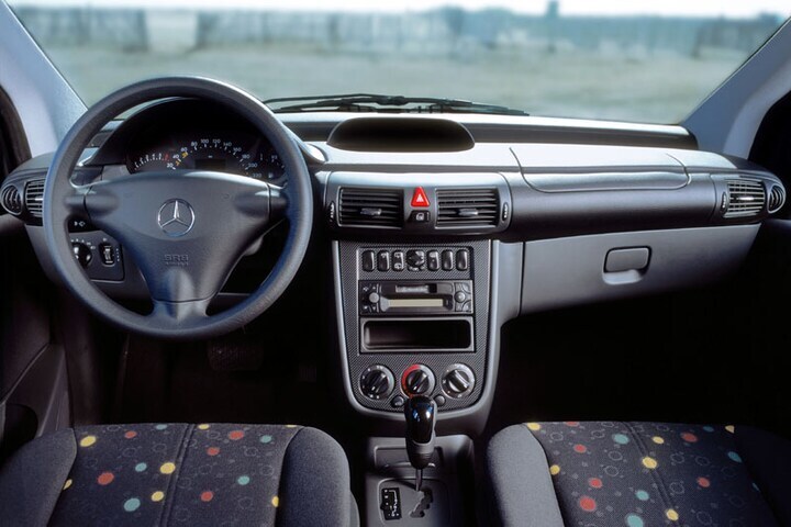 Mercedes-Benz Vaneo - interieur