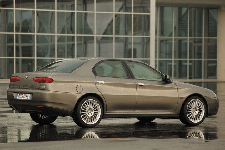 Alfa Romeo 166