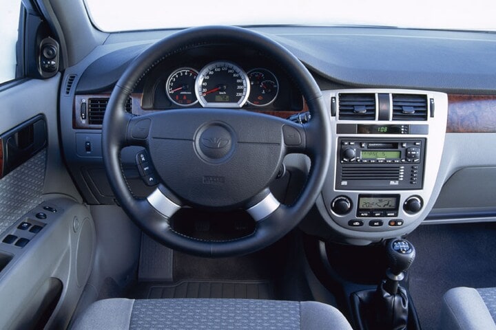 Daewoo Nubira - interieur