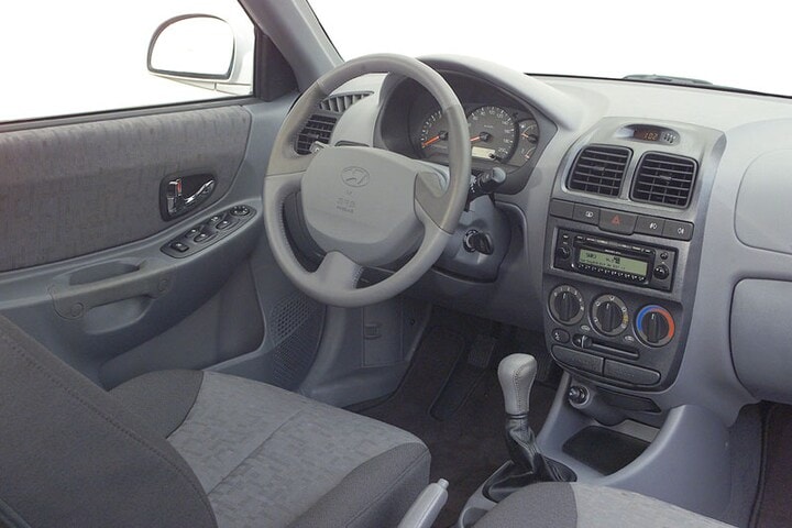 Hyundai Accent - interieur