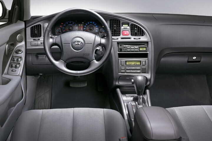 Hyundai Elantra - interieur