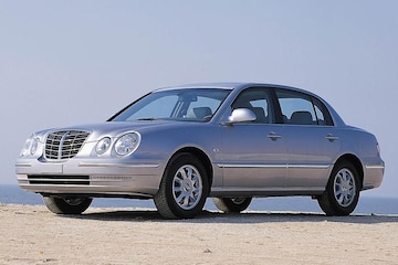 Kia Opirus