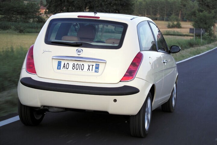 Lancia Ypsilon