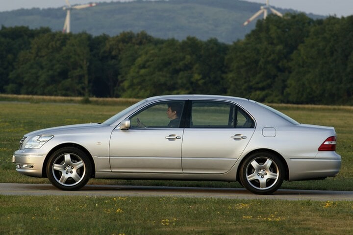 Lexus LS