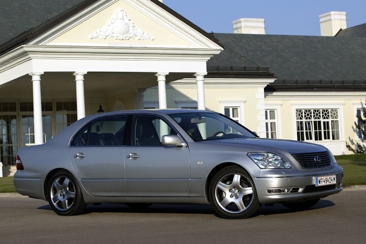 Lexus LS
