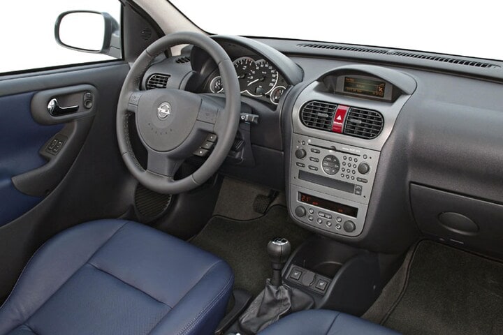 Opel Corsa - interieur