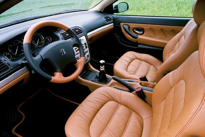 Peugeot 406 Coupé - interieur