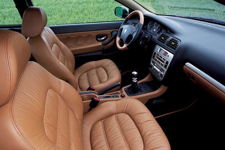 Peugeot 406 Coupé - interieur