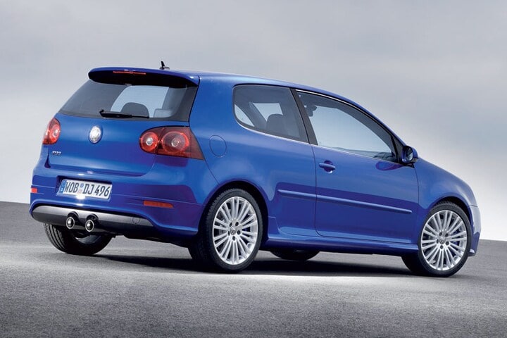 Volkswagen Golf R32