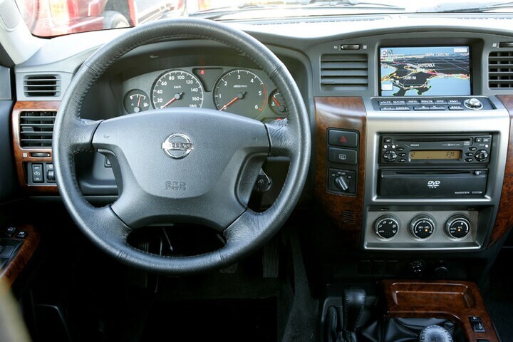 Nissan Patrol GR - interieur