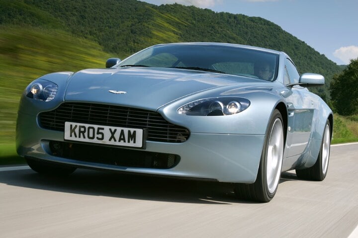 Aston Martin V8
