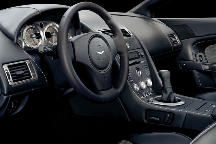 Aston Martin V8 - interieur