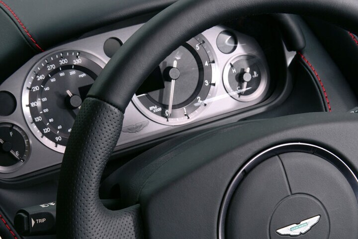 Aston Martin V8 - interieur