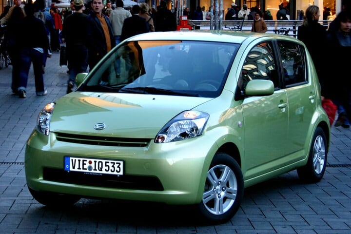 Daihatsu Sirion 2