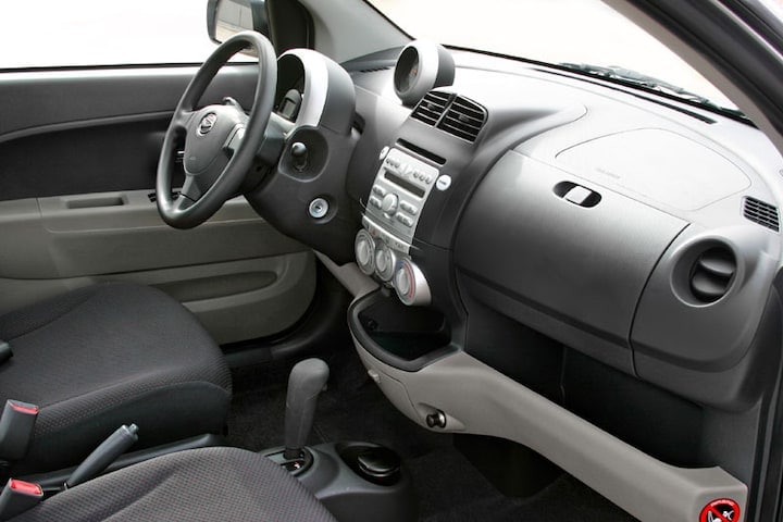 Daihatsu Sirion 2 - interieur