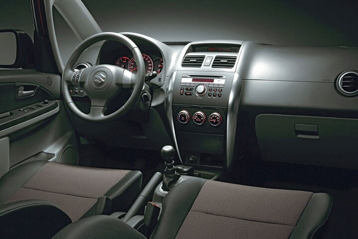 Suzuki SX4 - interieur