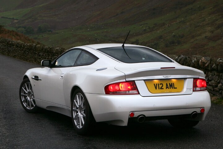 Aston Martin V12 Vanquish S