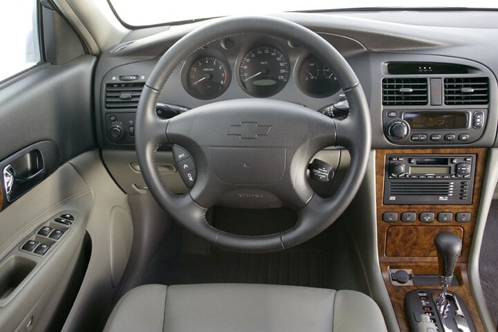 Chevrolet Evanda - interieur