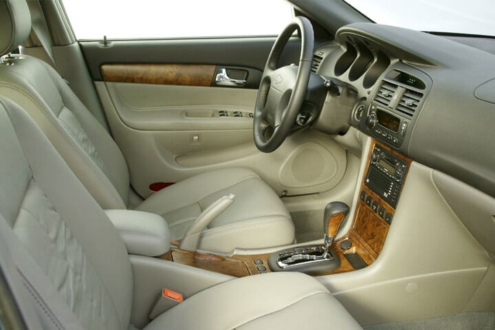 Chevrolet Evanda - interieur