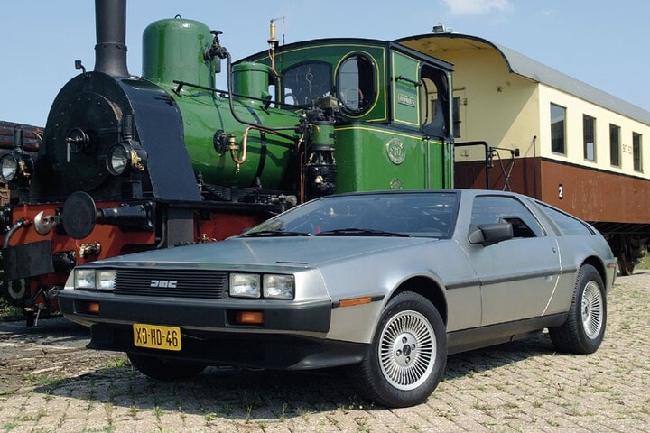 DeLorean DMC12