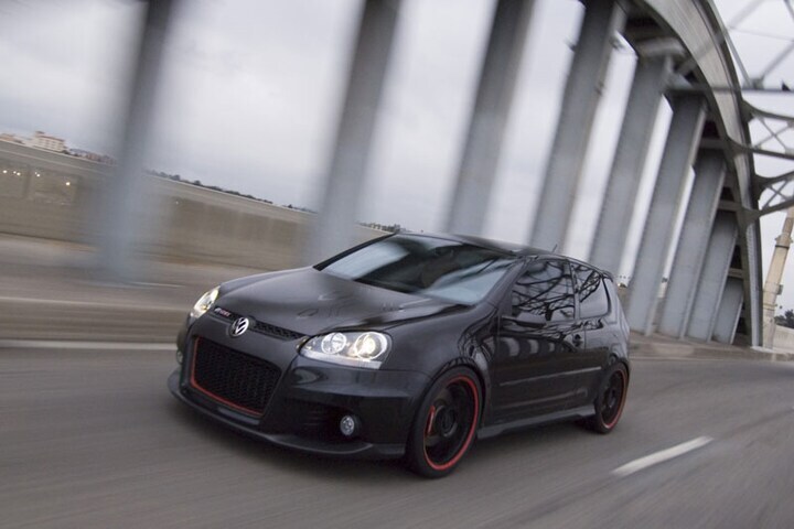 Volkswagen R GTI en Thunder Bunny