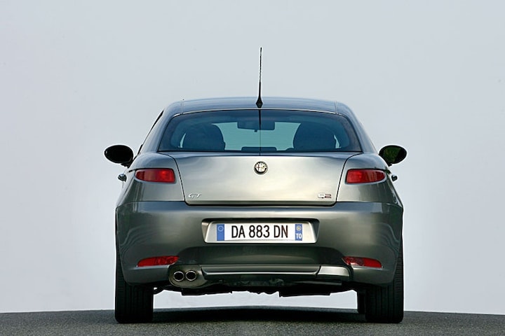 Alfa Romeo GT Q2