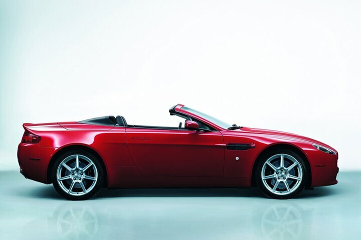 Aston Martin V8 Vantage Roadster