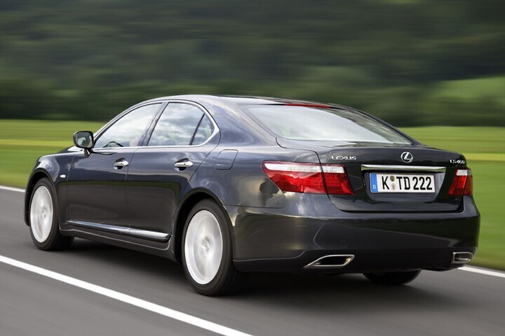 Lexus LS 460