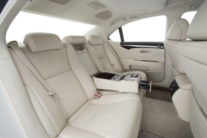 Lexus LS 460