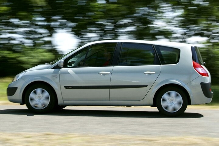 Renault Grand Scénic 1.6 16V Dynamique Comfort