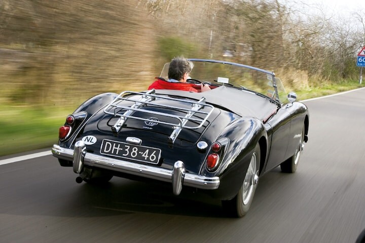 MG MGA 1600