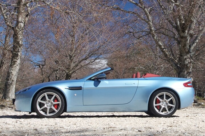 Aston Martin V8 Vantage Roadster