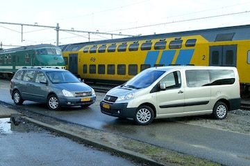 Kia Carnival-Fiat Scudo Panorama