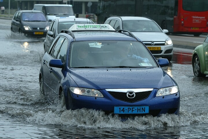 Regen in Amsterdam Zuidoost