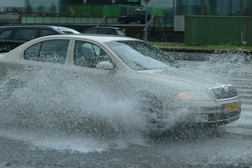 Regen in Amsterdam Zuidoost