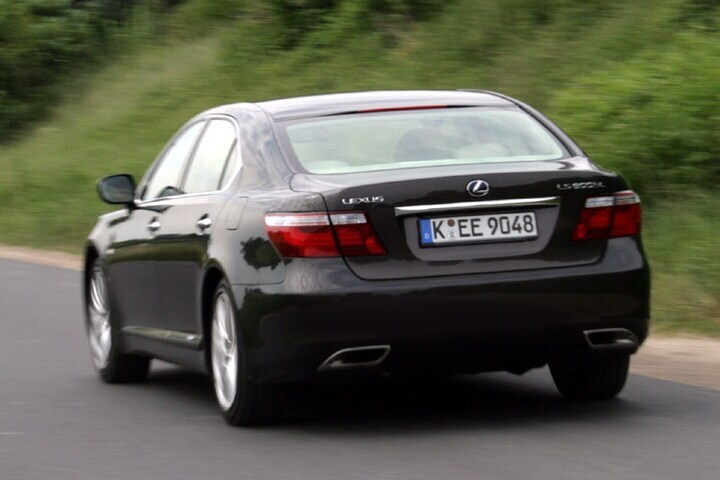 Lexus LS 600h