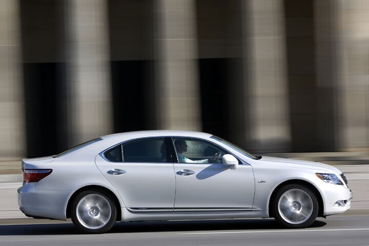 Lexus LS 600h