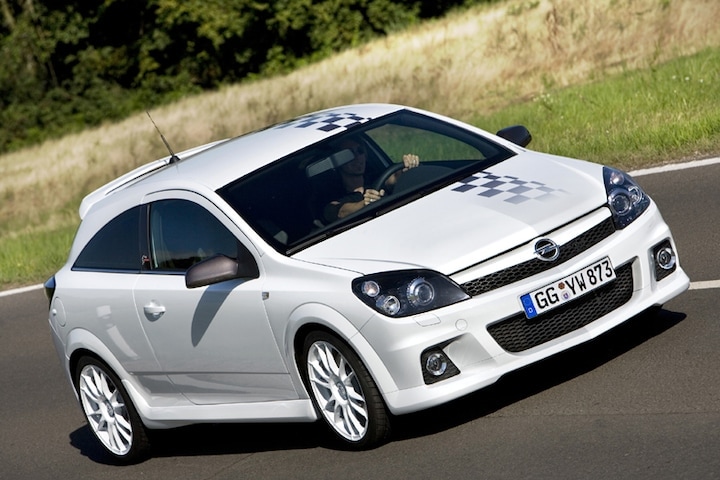 Opel Astra OPC Nurburgring Edition