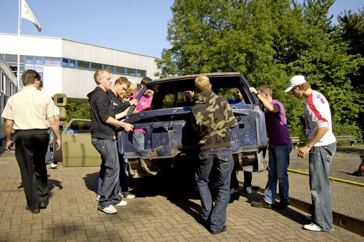 Dodge W200 pick-up