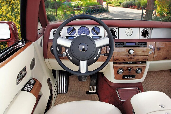 Rolls-Royce Phantom Drophead Coupé
