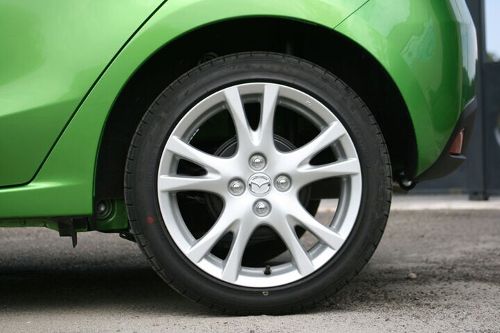 Mazda 2
